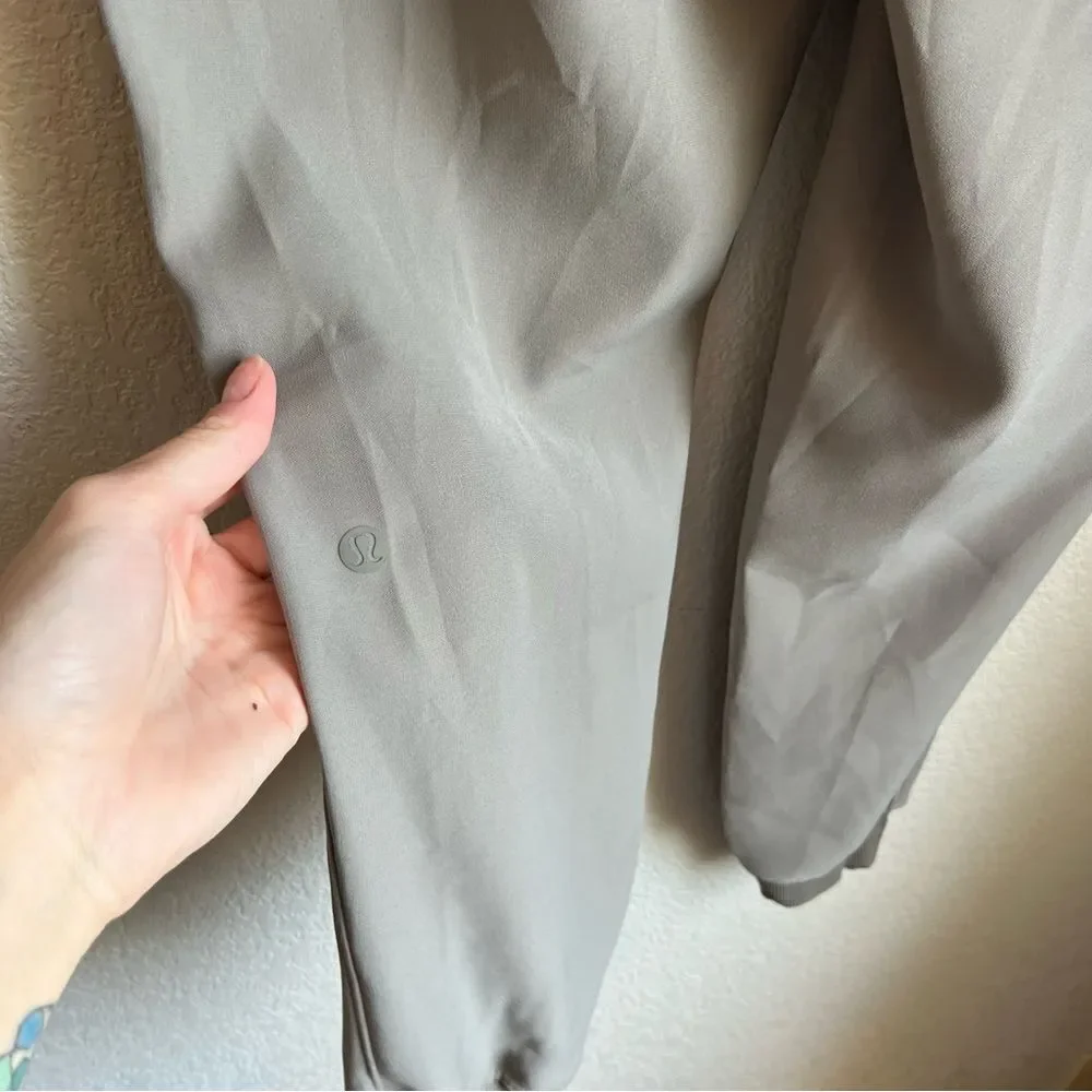 Lululemon On The Fly Jogger Carbon Dust